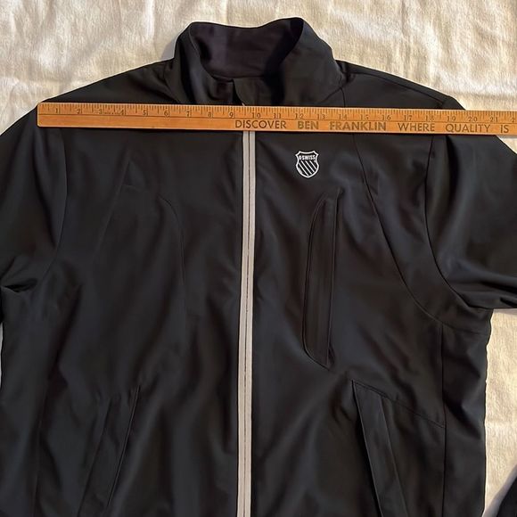 K-SWISS Black Zip-Up Lightweight Vented Reflection Tape Jacket, Size Men’s Large - Picture 14 of 16